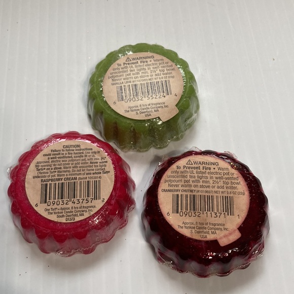 3 Yankee Candle Tarts BAKERY SCENTS NEW 0.8 oz each - Picture 8 of 8